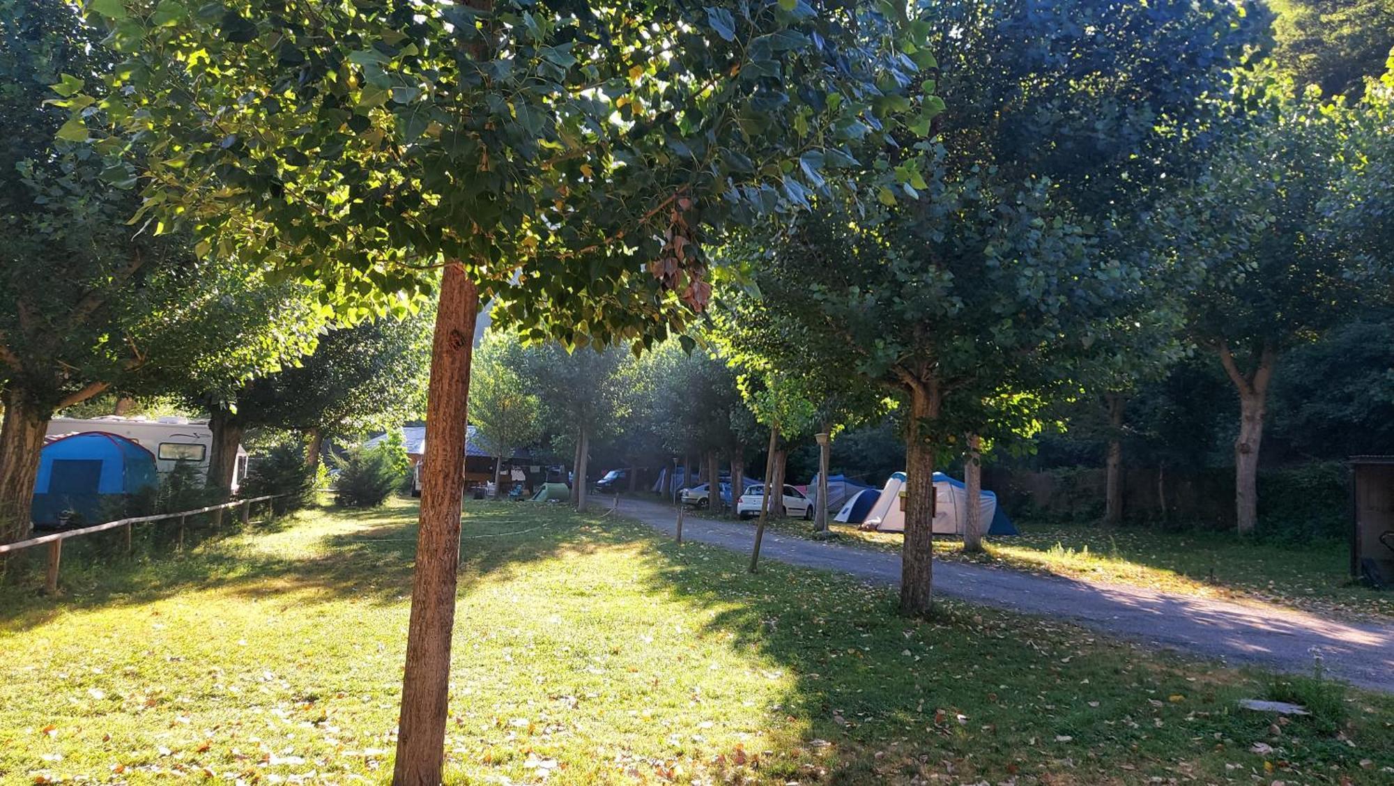 Camping Llavorsi Bagian luar foto
